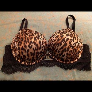 La Senza leopard print bra